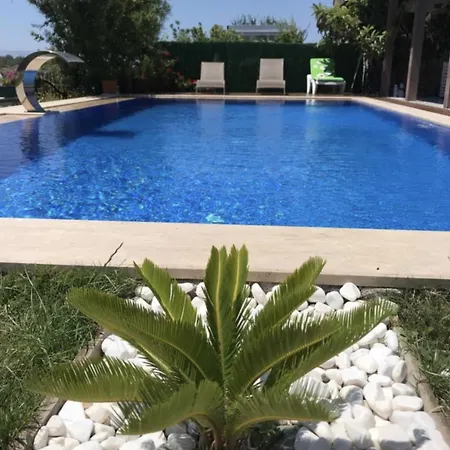 Luex Havuzlu * Cesme